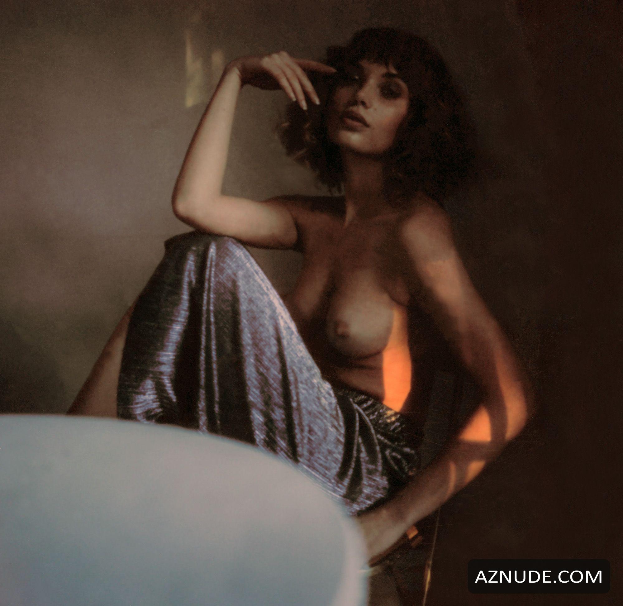 Elle e. wallace nude