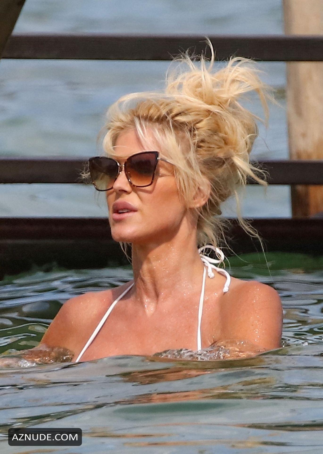 Victoria Silvstedt Wearing A Skimpy White Bikini On The Beach At Jardin Tropezina In Saint 