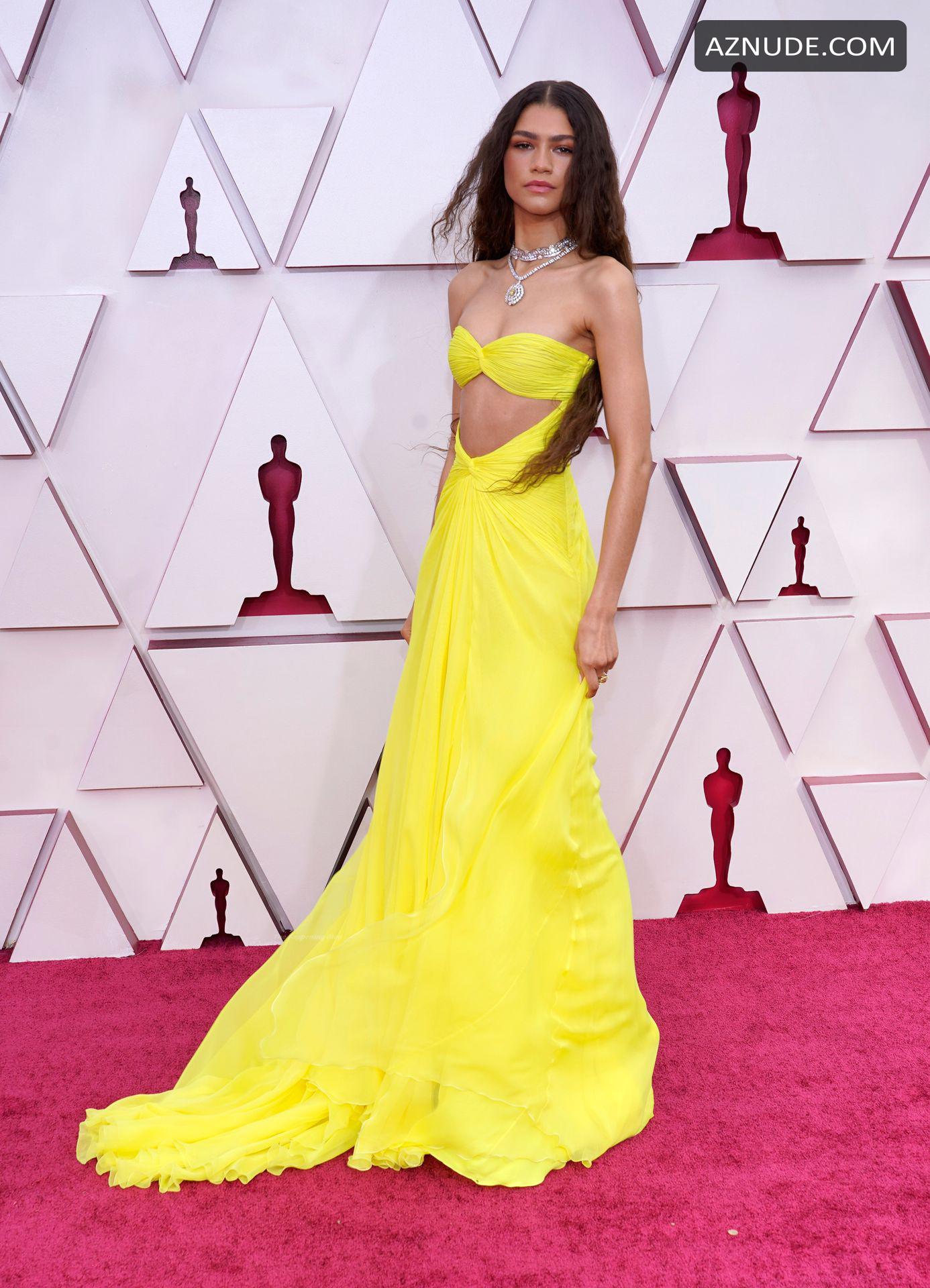 Zendaya Sexy Arrives At 93rd Academy Awards Wearing A Mask And Long Yellow Gown In Los Angeles
