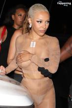 Doja CatSexy in Doja Cat Stuns With Sexy Look At Met Gala After-party In New York