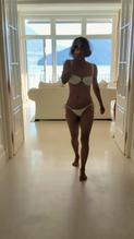 HALLEBERRYTHEMILFERSHEGETSTHEHOTTERSHEIS - NUDE STORY