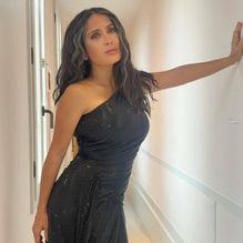  alt="Salma Hayek Sexy in Salma Hayek Sexy And Topless Photos Collection"
