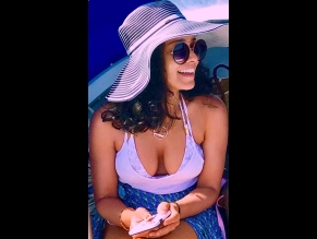 Devika Bhise Sexy in Instagram / Facebook