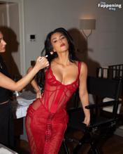 KIMKARDASHIANSEXYREDDRESSTRANSFORMATION - NUDE STORY