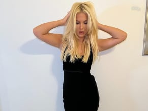 MILLIEBOBBYBROWNSEXYANDSEDUCTIVEPHOTOSCOLLECTIONFORVALENTINESDAY - NUDE STORY
