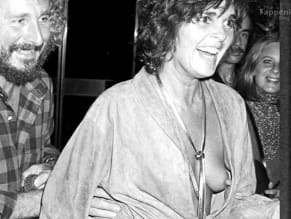 Ali Macgraw Sexy in Ali Macgraw Sexy And Nude Vintage Photos Flashing Her Alluring Breasts