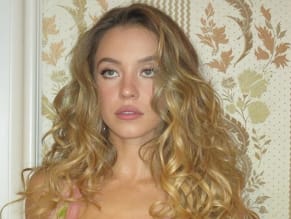 Sydney Sweeney Sexy Seen Showing Off Her Hot Cleavage At Jeff Bezos And Lauren Sanchez's Wedding Party In Venice