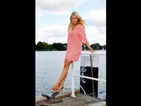 Julia Josten Sexy Photos Collection