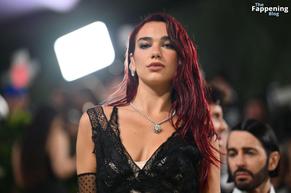 Dua LipaSexy in Dua Lipa Stuns In Sexy Dress At Met Gala In Nyc