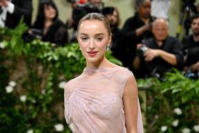 Phoebe DynevorSexy in Phoebe Dynevor The 2024 Met Gala, New York