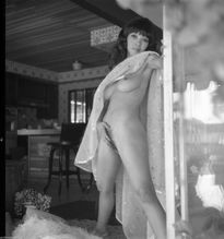  alt="Su Ling Sexy in Su Ling Sexy And Nude Photoshoots Posing Her Seductive Boobs And Bushy Pussy"