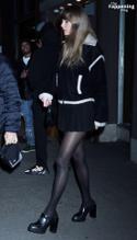 Taylor SwiftSexy in Taylor Swift Rocks Sexy Legs In Black Stockings In Nyc