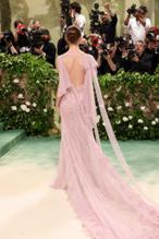 Phoebe DynevorSexy in Phoebe Dynevor The 2024 Met Gala, New York