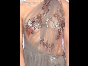 Natasza Urbanska Sexy And Sensual Photos Collection