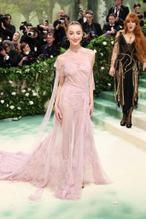 Phoebe DynevorSexy in Phoebe Dynevor The 2024 Met Gala, New York