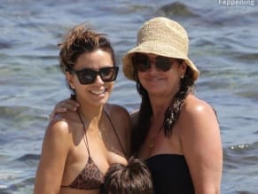 EVALONGORIASEXYSEENSHOWINGOFFHERSIZZLESBIKINIBODYATMARBELLABEACHINSPAIN - NUDE STORY
