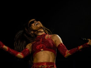 ANITTASEXYSHOWSOFFHERSIZZLINGBOOTYDURINGHERPERFORMANCEATPLANETAATLANTIDAFESTIVALINBRAZIL - NUDE STORY