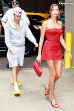 Hailey BaldwinSexy in Hailey Bieber And Justin Bieber's Sexy Nyc Lunch Date