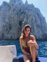 ELVIRASAVINODURINGTHESUMMER - NUDE STORY