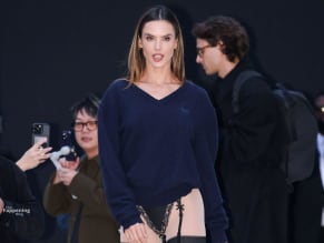 ALESSANDRAAMBROSIOSEXYSTUNSATBALENCIAGAFASHIONSHOWINPARIS - NUDE STORY