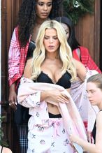  alt="Brooks Nader Sexy in Brooks Nader Spotted Sexy Flashing Her Hot Tit As She Models For A Victoria's Secret Christmas Campaign In Nyc"
