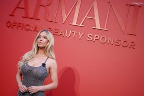  alt="Sydney Sweeney Sexy in Sydney Sweeney Sexy Flashes Her Hot Tits And Undies In A Glamorous Dress At Armani's Star-studded Party In Italy"