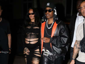 RIHANNASEXYSEENWITHAAPROCKYWEARINGASULTRYBLACKDRESSWHILELEAVINGLARCNIGHTCLUBINPARIS - NUDE STORY