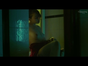 Lucie Aron Sexy Photos Collection