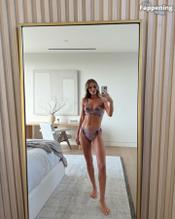 ROSIEHUNTINGTONWHITELEYSEXYSELFIESATLINGERIEPARTYINLOSANGELES - NUDE STORY