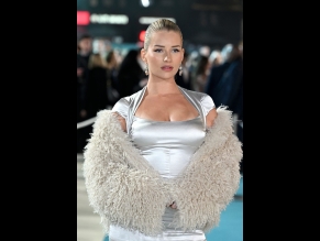  alt="Lottie Moss Sexy in Lottie Moss Sexy Flaunts Her Hot Tits And Legs At The "crime 101" Premiere In London"