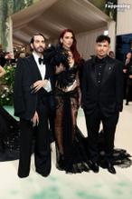 Dua LipaSexy in Dua Lipa Stuns In Sexy Dress At Met Gala In Nyc