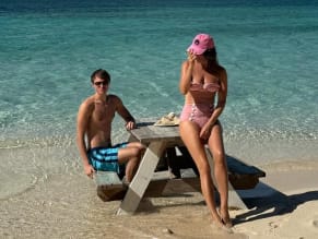 HELENACHRISTENSENSEXYBEACHPHOTOSSHOWINGOFFHERSIZZLINGBODY - NUDE STORY
