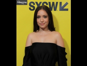  alt="Gideon Adlon Sexy in Gideon Adlon Sexy And Sizzling Photos Collection"