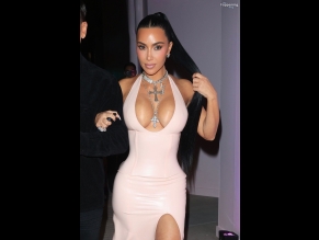 Kim Kardashian Sexy Seen Showing Off Her Hot Boobs & Booty At Kylie's Pop Up Kylie Cosmetics Event In WeHo