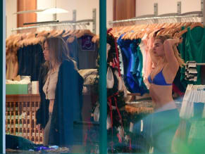 Addison Rae Sexy in Addison Rae Sexy Spotted Showing Off Her Slender Figure While On Shopping Spree In Studio City