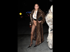 Sarah Jane Nader Sexy Seen Flaunting Her Hot Tits And Legs While Leaving The Pre-Vogue Magazine Party In LA