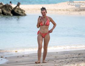 Helen Flanagan Sexy in Helen Flanagan Sizzles In Sexy Bikini On Caribbean Holiday In Barbados