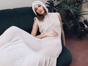 KYLAHDAYSEXYANDSIZZLINGPHOTOSSHOWINGOFFHERHOTFIGURE - NUDE STORY