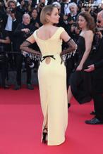 JOEYKINGSTUNSINSEXYYELLOWDRESSAT77THANNUALCANNESFILMFESTIVAL - NUDE STORY