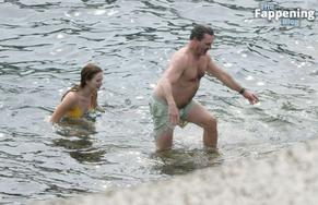 Anna OsceolaSexy in Anna Osceola & Jon Hamm's Sexy Honeymoon In Mallorca