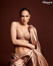 Jennifer LopezSexy in Jennifer Lopez Sexy Poses Her Gorgeous Curves And Body In Various Lingerie Photoshoots