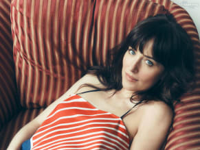 DAKOTAJOHNSONSEXYANDCAPTIVATINGELLEUKMAGAZINEPHOTOSHOOT - NUDE STORY
