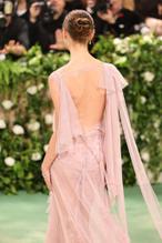 Phoebe DynevorSexy in Phoebe Dynevor The 2024 Met Gala, New York