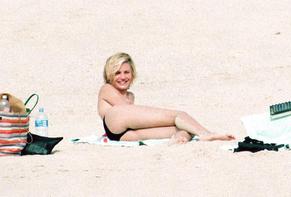 Cameron Diaz Sexy in Cameron Diaz Topless On South Beach Miami