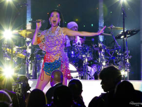  alt="Katy Perry Sexy in Katy Perry Sexy Rocks The Stage As She Performs At Mardi Gras Extravaganza In New Orleans"