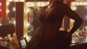MILEYCYRUSEASYLOVERMUSICVIDEO - NUDE STORY