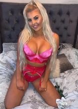  alt="Chloe Chaloner Sexy in Chloe Chaloner Sexy And Sultry Photos Collection"