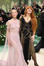 Phoebe DynevorSexy in Phoebe Dynevor The 2024 Met Gala, New York