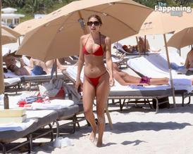 Chantel JeffriesSexy in Chantel Jeffries Flaunts Her Sexy Bikini Body On Miami Beach