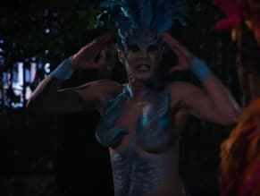 Sitara Hewitt Sexy And Sensational Photos Collection